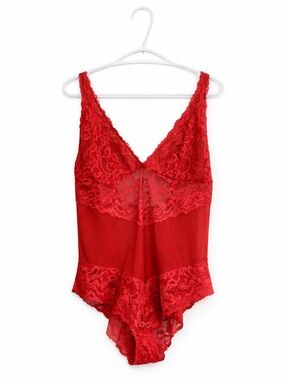 La Vie En Rose Red Lace & Mesh Bodysuit – XXL (D–DDD) – NWT